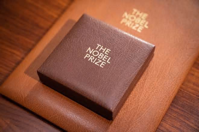 Nobel 2026: 125 năm sau Alfred Nobel, thế giới đang tìm kiếm điều gì?