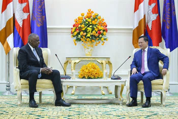 Bộ trưởng Quốc phòng Mỹ đến Campuchia củng cố quan hệ song phương