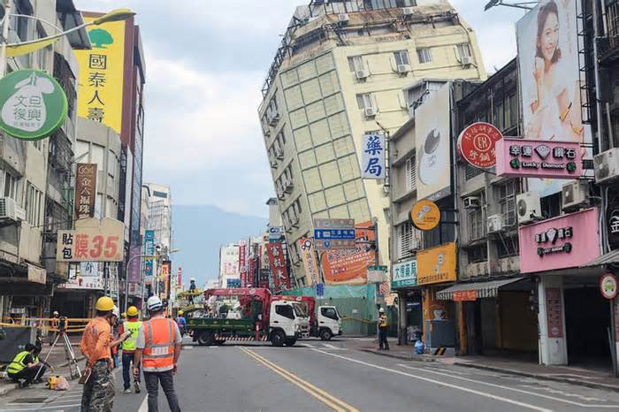 Động đất ngoài khơi làm rung chuyển các tòa nhà ở Đài Bắc