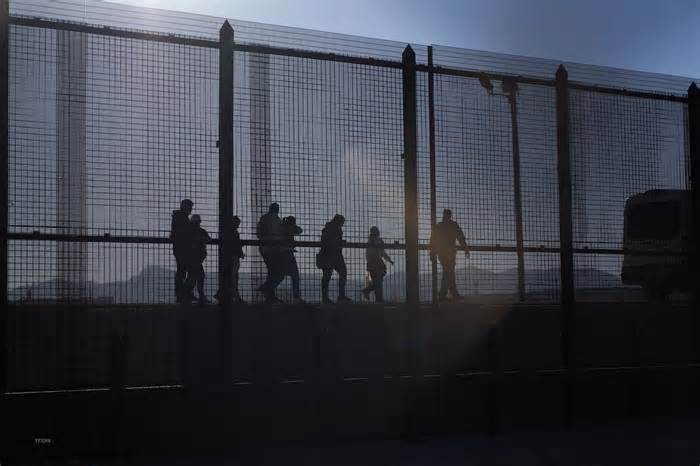Mỹ điều 1.500 quân nhân đến khu vực biên giới với Mexico