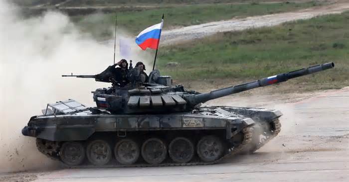 Nga tung 500 xe tăng tấn công Kupyansk, Ukraine bày hàng ngàn drone chờ đón
