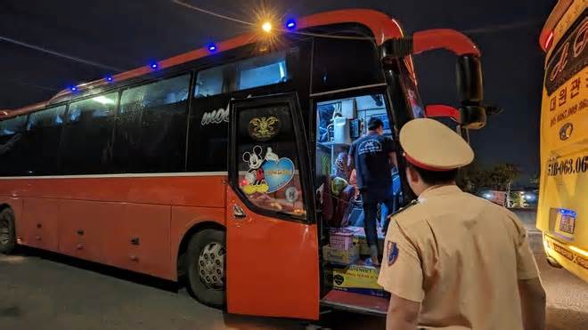 Công an Khánh Hòa phản hồi vụ CSGT kiểm tra xe khách chớp nhoáng