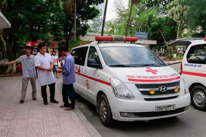 Tự túc xe chuyển viện, người bệnh được bảo hiểm y tế chi trả ra sao?