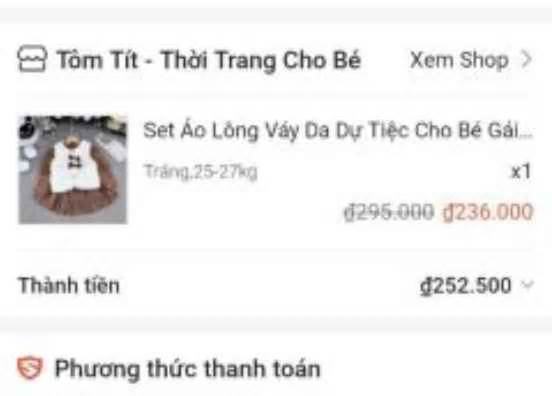 Mua áo cho con từ quà Tết công đoàn