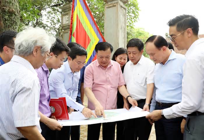 Đề xuất phê duyệt quy hoạch phân khu để phát huy di tích làng cổ ở Đường Lâm