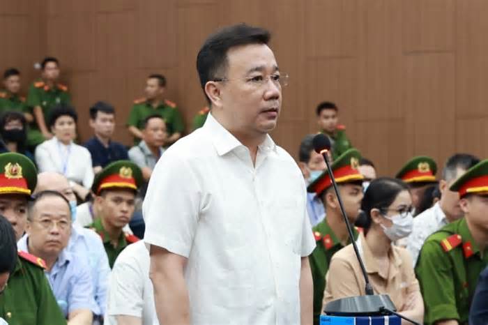 Cựu Phó Chủ tịch UBND TP Hà Nội Chử Xuân Dũng bị tuyên 3 năm tù giam