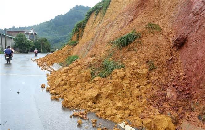 Lào Cai: Mưa lớn khiến nước lũ dâng cao gây nhiều thiệt hại