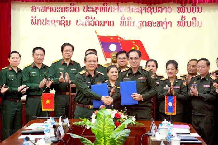 Triển khai hiệu quả các thỏa thuận hợp tác trong lĩnh vực quân y Việt Nam-Lào