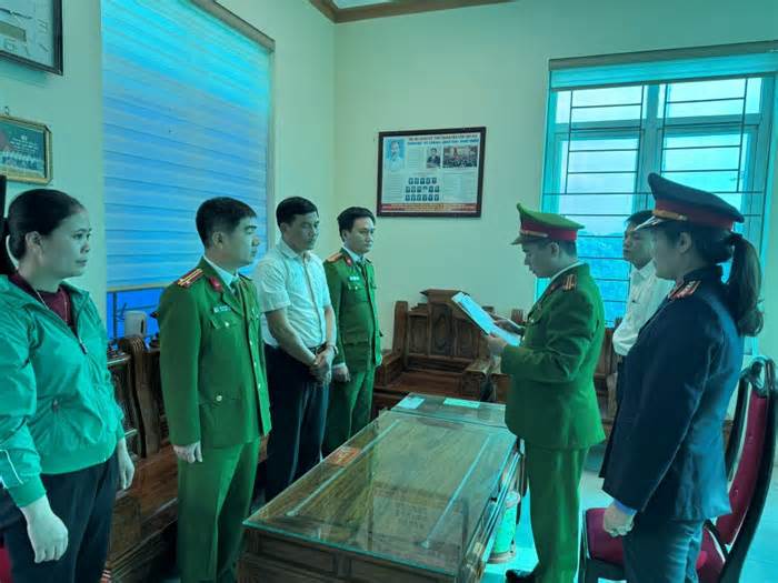 Bắt giam nguyên chủ tịch xã và cán bộ địa chính ở Thanh Hóa