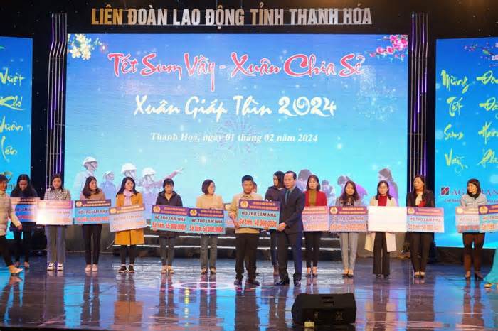 Gần 2 tỉ đồng được trao trong chương trình Tết Sum vầy tại Thanh Hoá