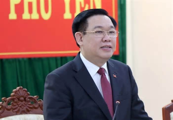 Chủ tịch Quốc hội: Phú Yên cần tìm tòi những khác biệt để phát triển