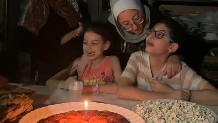 Điều ước hòa bình trong sinh nhật của cậu bé Palestine ở Gaza