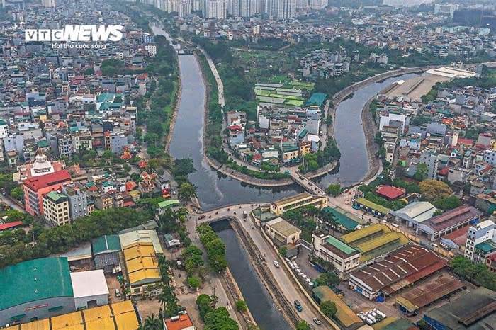 Muốn 'hồi sinh' sông Tô Lịch không thể chỉ trông chờ vào nhà máy xử lý nước thải