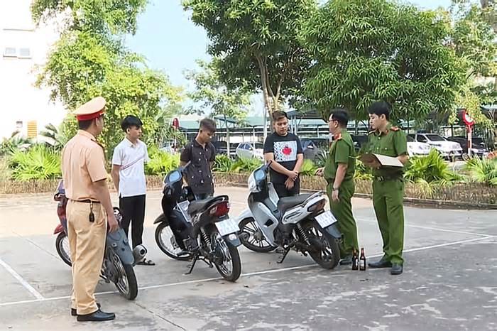 Khởi tố 2 thiếu niên 'thông chốt', tấn công CSGT ở Phú Thọ