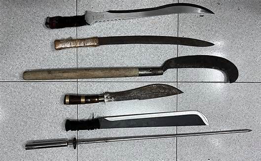 Trường hợp nào sử dụng dao có tính sát thương cao bị coi là vũ khí?