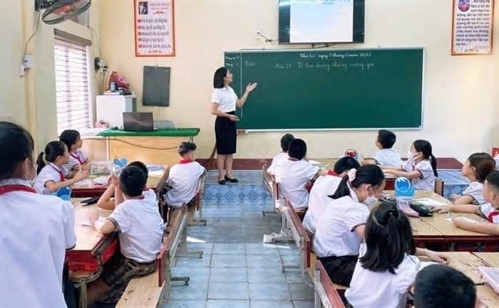 Giáo viên được phép dạy thêm học sinh tiểu học trong trường hợp nào?