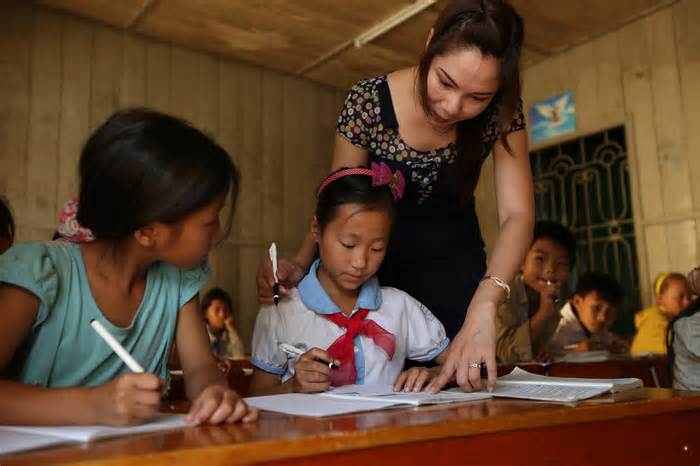 5 thầy cô “chạy sô” dạy 21 trường học ở Hà Tĩnh