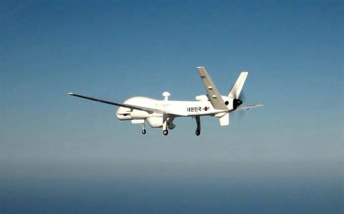 Điểm tin thế giới sáng 4/9: Hàn Quốc mua UAV Ba Lan, Thủ tướng Malaysia công du Nga, Phó Tổng thư ký NATO từ chức