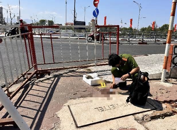 Thanh niên bị đâm tử vong khi nằm võng với bạn gái ở công viên tại Phan Thiết