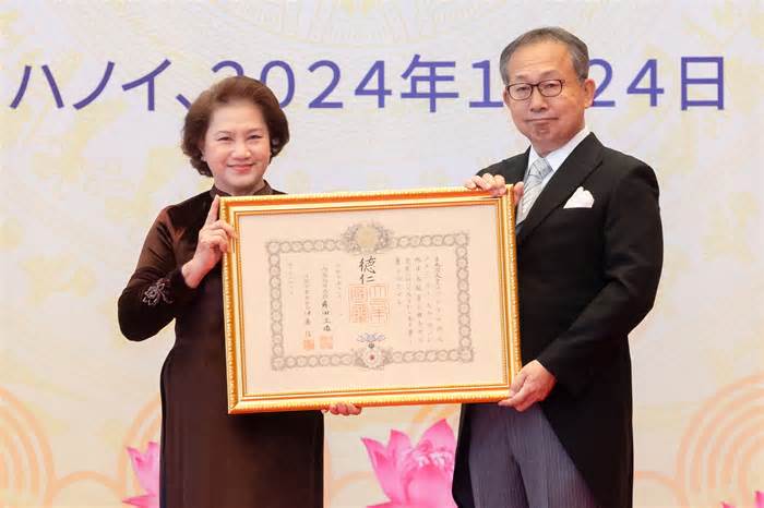 Nhật Bản tặng bà Nguyễn Thị Kim Ngân huân chương Mặt trời mọc