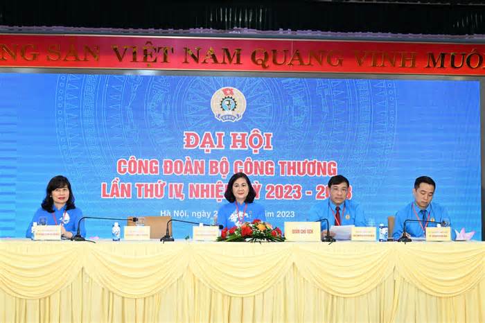 Vận động 100% đoàn viên Công đoàn tham gia các phong trào thi đua