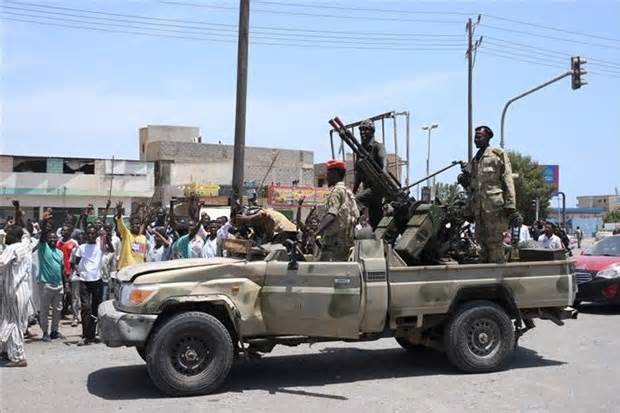 SAF và RSF cáo buộc lẫn nhau pháo kích vào đại sứ quán Ethiopia