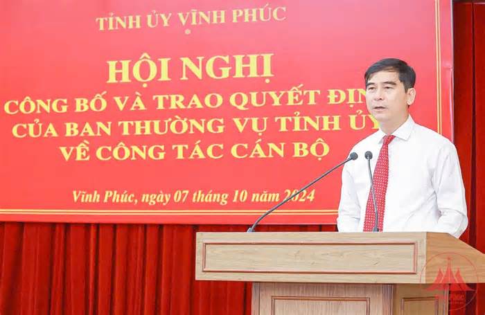 'Tâm thư' của Bí thư Tỉnh ủy Vĩnh Phúc: Trên vai mỗi cán bộ lãnh đạo là đời sống, hạnh phúc của nhân dân