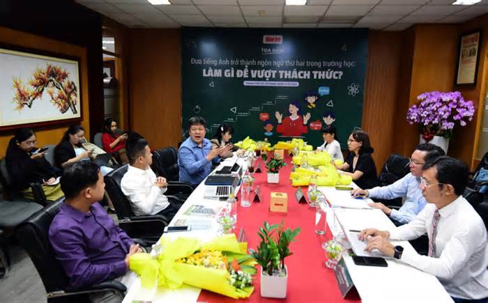 Tiếng Anh là ngôn ngữ thứ 2 trong trường học: Làm gì để vượt thách thức?