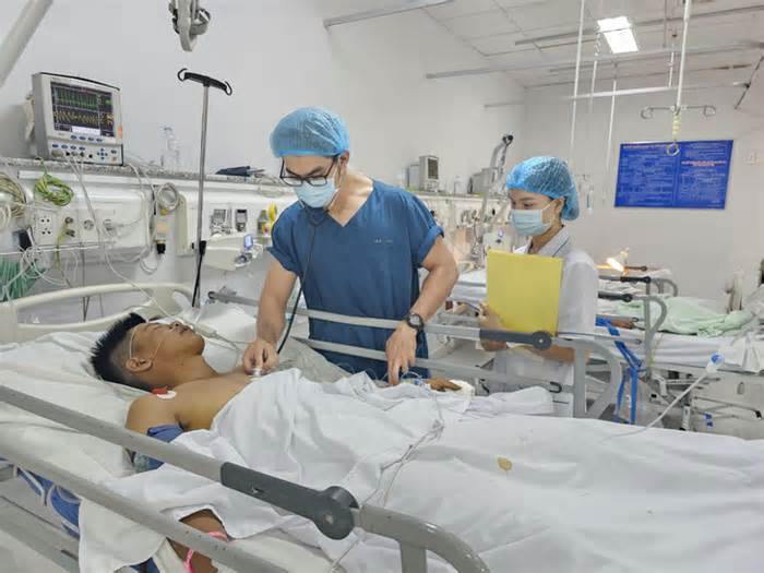 Phẫu thuật khẩn cứu nạn nhân thủng tim do tai nạn lao động