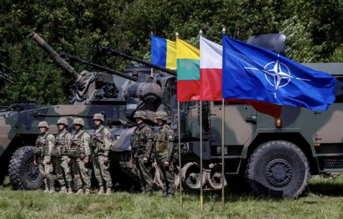 Ngoại trưởng Ba Lan thừa nhận quân NATO đã có mặt ở Ukraine