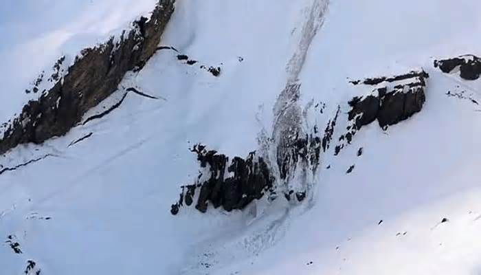 Thụy Sĩ: Lở tuyết trên dãy núi Alps, nhiều người leo núi bị thương