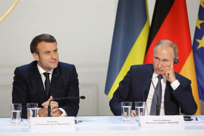 Tổng thống Pháp tuyên bố sẵn sàng đối thoại với ông Putin