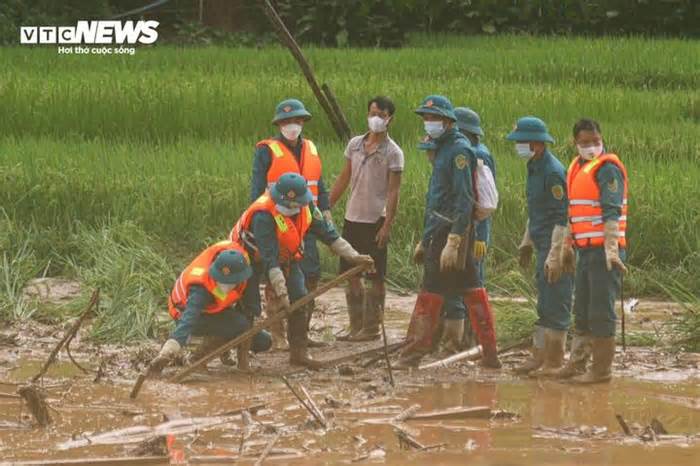 Vụ lũ quét ở Làng Nủ: Tìm thấy thêm 1 thi thể nạn nhân bị mất tích