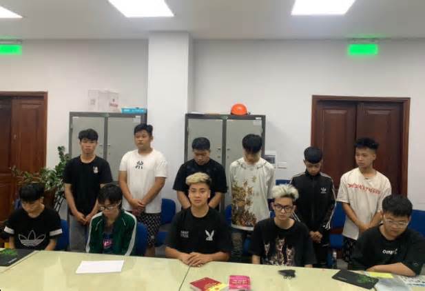 Khởi tố 11 thành viên của nhóm “Hanoi Underbone Team”