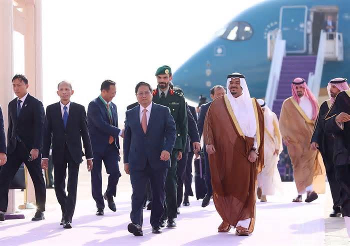 Thủ tướng đã tới Riyadh dự Hội nghị ASEAN-GCC, thăm Saudi Arabia