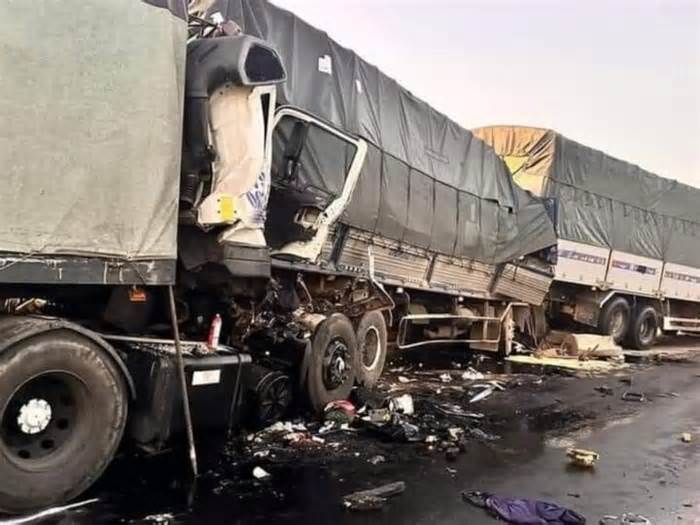 Tai nạn liên hoàn trên cao tốc Vĩnh Hảo – Phan Thiết, 2 người thương vong