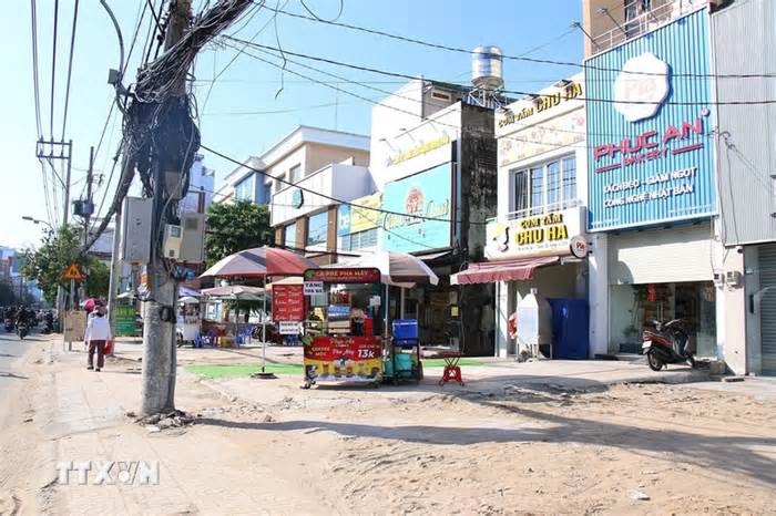 Sớm hoàn tất bàn giao mặt bằng thi công tuyến metro Bến Thành-Tham Lương