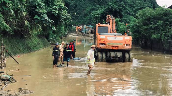 Cục CSGT tăng cường lực lượng, rà soát nguy cơ sạt lở ở vùng núi phía Bắc