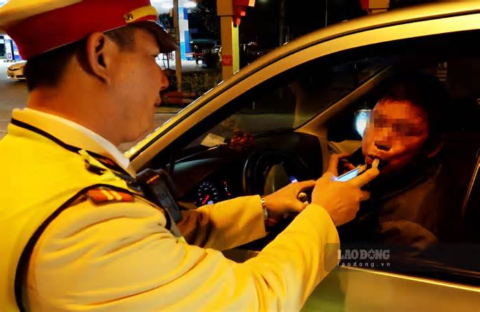 Tước 69 giấy phép lái xe qua 4 ngày nghỉ Tết tại Quảng Ninh