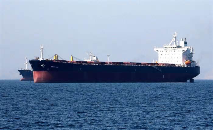 Căng thẳng nghiêm trọng Israel-Iran có thể dẫn tới phong tỏa một eo biển chiến lược, rủi ro làm giá dầu tăng vọt