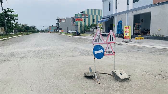 Nhà thầu ở Quảng Nam đột ngột rút khỏi loạt công trình đang thi công