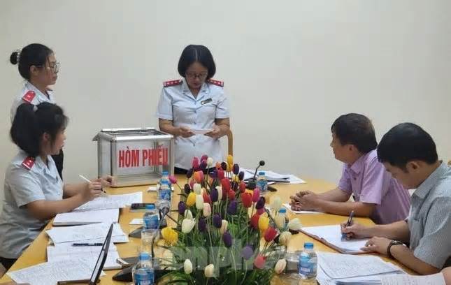 Xác minh tài sản, thu nhập của 15 cá nhân tại UBND TP Lạng Sơn
