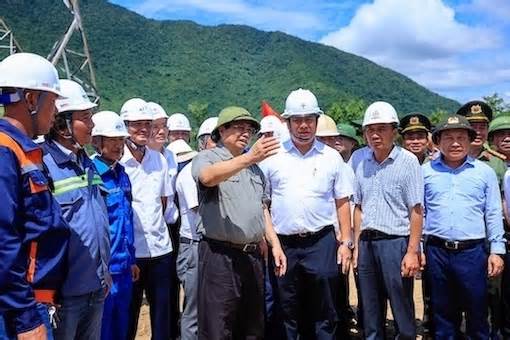 Thủ tướng Chính phủ kiểm tra 2 công trình điện trọng điểm ở Quảng Bình