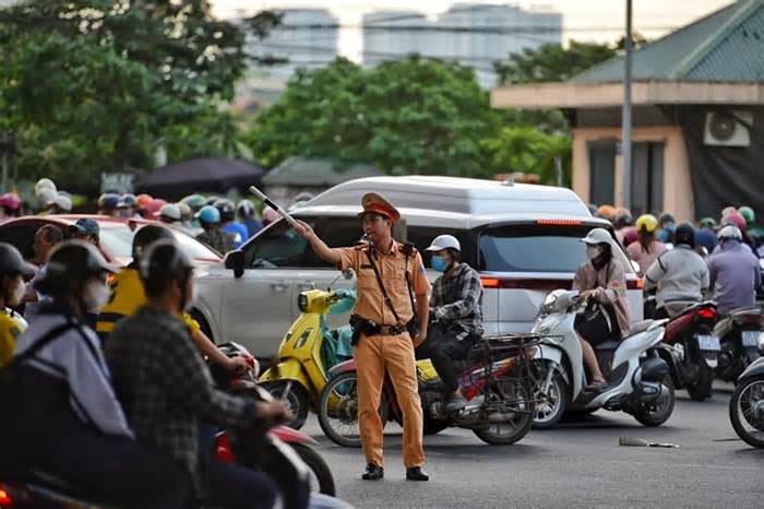 Chống ùn tắc tại tuyến đường trọng điểm, cửa ngõ Thủ đô