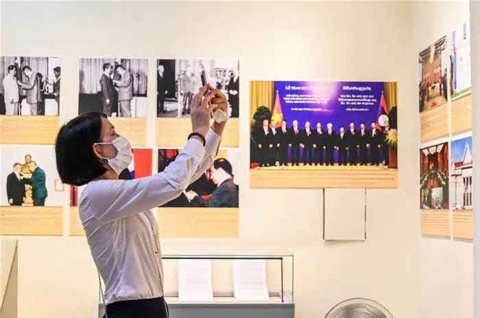 Trưng bày 180 ảnh tại triển lãm Các di sản Thế giới của Việt Nam và Lào