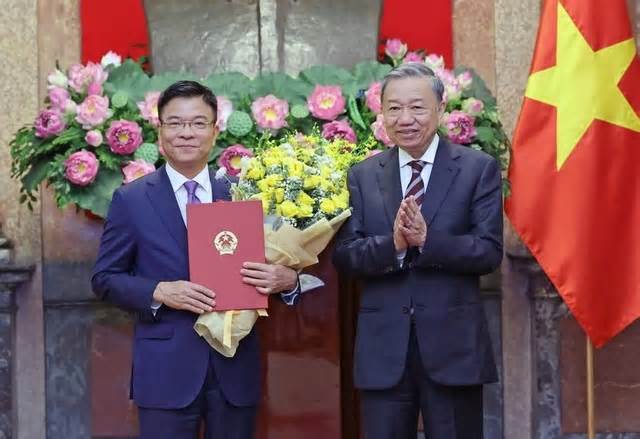 Chủ tịch nước Tô Lâm trao quyết định bổ nhiệm Phó Thủ tướng, Bộ trưởng Công an