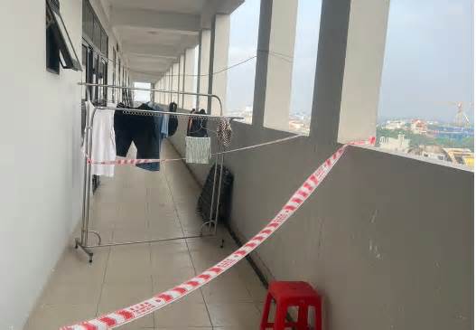 Bắc Giang: Người đàn ông rơi từ tầng cao ở bệnh viện tử vong