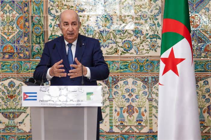 Algeria vẫn duy trì kế hoạch thăm Pháp của Tổng thống Tebboune
