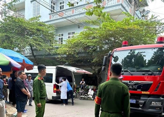 Quảng Ninh: Sập giàn giáo khiến 1 người tử vong, 2 người bị thương
