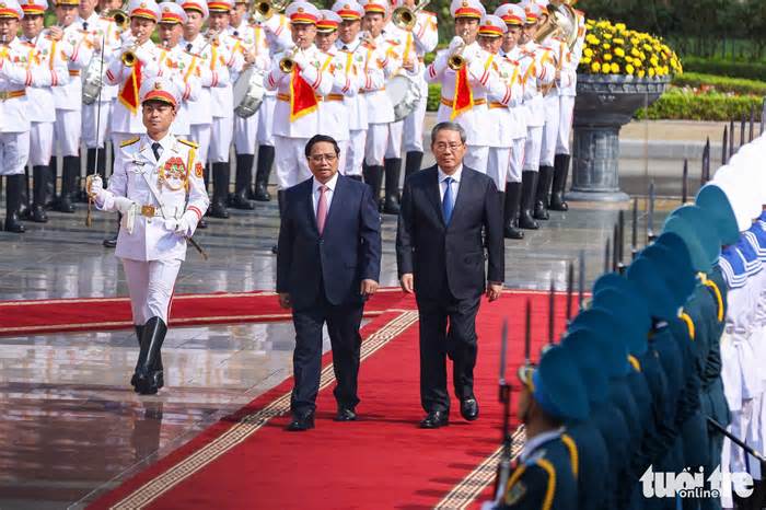 Thủ tướng Phạm Minh Chính chủ trì lễ đón trọng thị Thủ tướng Trung Quốc Lý Cường